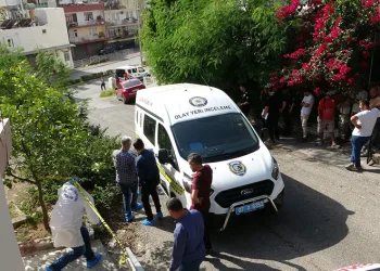İnşaat boyacısı bekar evinde ölü bulundu