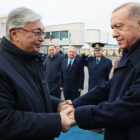 Cumhurbaşkanı Erdoğan, Tokayev'e TOGG hediye etti