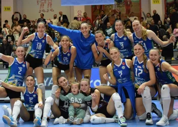 Nilüfer’in Sultanları üst tura rahat geçti