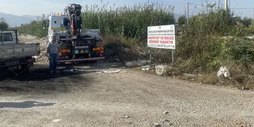 Kaçak moloz alanları iş birliğiyle temizlendi