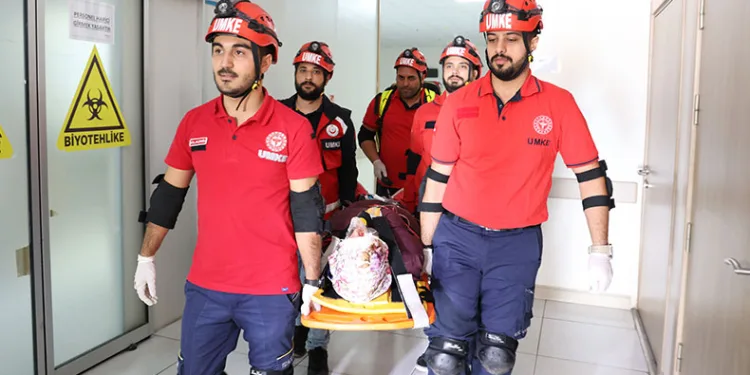 Elazığ’da 6.7’lik deprem tatbikatı