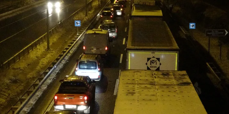 D100’de kar çilesi