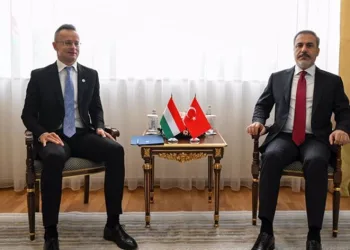 Bakan Fidan, Macar mevkidaşı ile görüştü