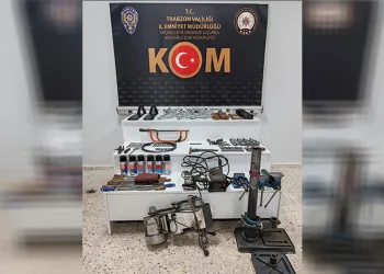 Araçtan adeta silah atölyesi çıktı