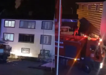 Hastane yakınında korkutan yangın
