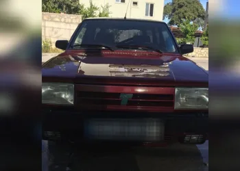 Misafirliğe geldiği memleketinde arabası çalındı