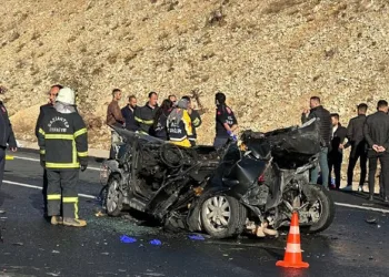 3 aracın karıştığı zincirleme kaza