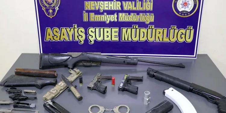Nevşehir’de 3 kişi tutuklandı