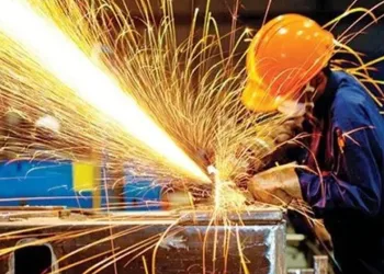 Sanayi üretimi yüzde 4 arttı