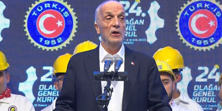 “Başlarını aşağı eğme lüksümüz yok”