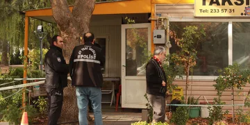 Yaşlı adam taksi durağında ölü bulundu