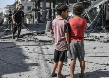 İsrail, Gazze’de kan bankasının vurdu