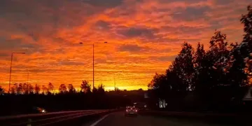 İstanbul’da gün görsel şölenle başladı