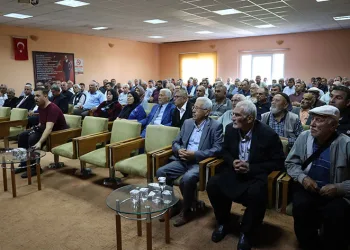 Depremzedelere “Yerinde Dönüşüm” anlatıldı