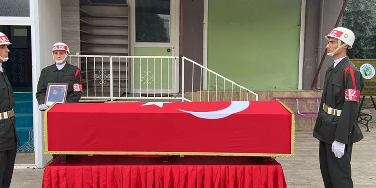 Kore Gazisi son yolculuğuna uğurlandı