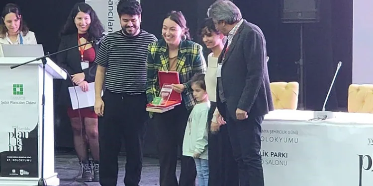 Tamirhane’ye Raci Bademli İyi Uygulamalar ödülü