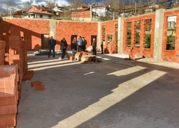 Yenişehir’in köyleri düğün salonlarına kavuşuyor