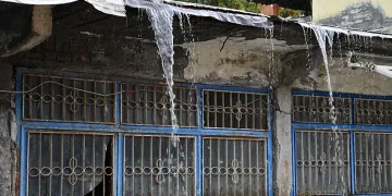 Sağanak yağış çayları taşırdı