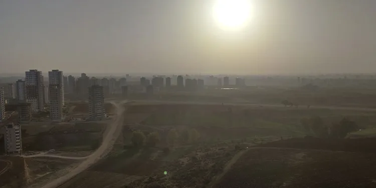 Adana’da sis etkili oldu
