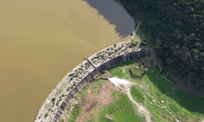 Tarihi bentte biriken su, Sazlıdere Barajı’na aktarılıyor