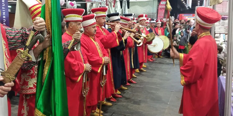 Mehter Takımı Fransa’yı fethetti