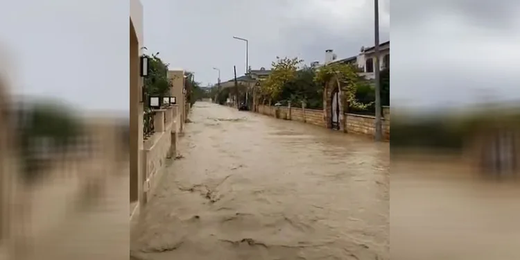 Silivri’de caddeler ve sokaklar göle döndü