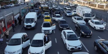 İstanbul’da Ata’ya saygı duruşu