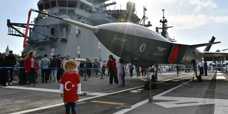 TCG Anadolu Sarayburnu’nda ziyarete açılacak