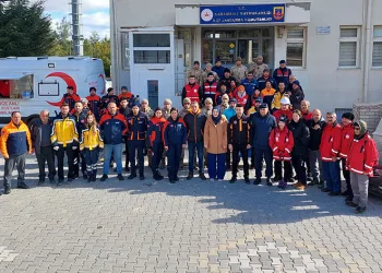 Dağda kaybolan avcı jandarma ekipleri tarafından bulundu