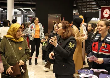 Kadınlara hakları anlatıldı