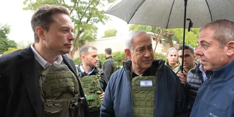 Elon Musk, Netanyahu ile Kfar Aza beldesini gezdi