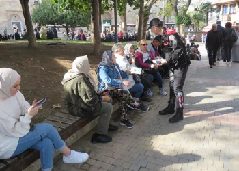 Bursa Polisi vatandaşları uyardı, yalanlara kanmayın