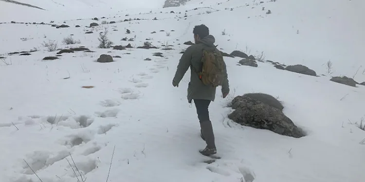 Erzincan’ın yüksek kesimlerine kar yağdı