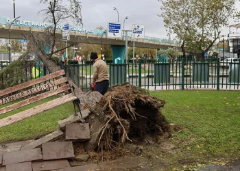 Manisa’da fırtına etkili oluyor