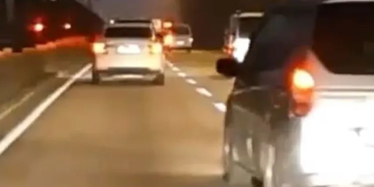 Canını hiçe saydı kilometrelerce makas atarak ilerledi