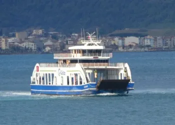 Deniz ulaşımına fırtına engeli