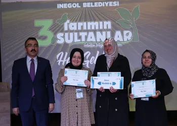 Toprağın maharetli elleri bilgilerini yarıştırdı