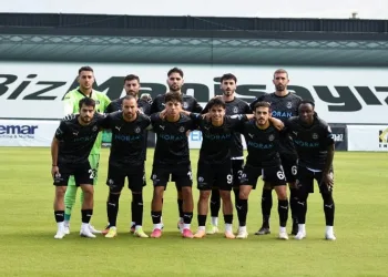 Manisa FK hem özeleştiri yaptı hem de hakem hatalarına tepki gösterdi