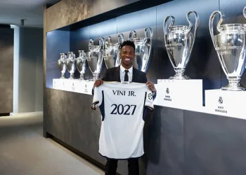 Real Madrid, Vinicius Junior’ın sözleşmesini uzattı