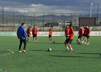Kars 36 Spor, Palandöken karşılaşması hazırlıklarını sürdürüyor