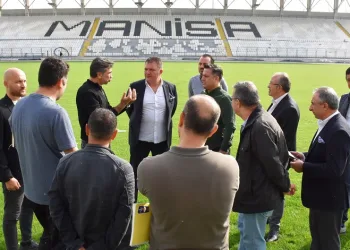Manisa 19 Mayıs Stadyumu’ndaki çalışmalar 1 ay içinde tamamlanacak