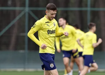 Fenerbahçe, Trabzonspor maçı hazırlıklarını sürdürdü