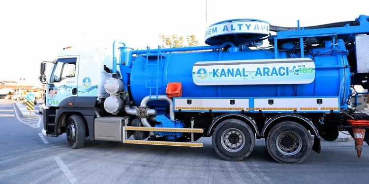 Sapanca’da altyapı hatları temizleniyor