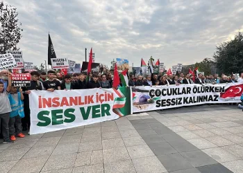 Düzce’de Filistin’e destek gösterisi