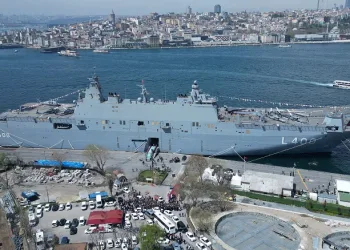 TCG Anadolu’yu 2 günde 11 bin 57 kişi ziyaret etti