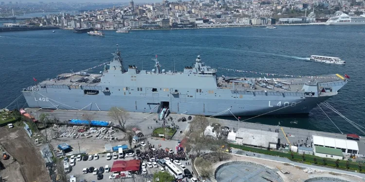 TCG Anadolu’yu 2 günde 11 bin 57 kişi ziyaret etti