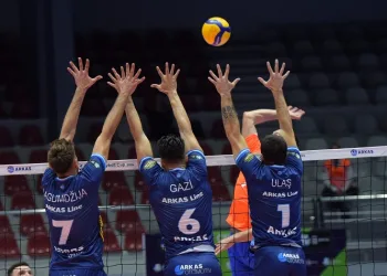 Arkas Spor, CEV Kupası’nda son 32 turuna yükseldi