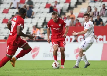 Antalyaspor kupada 4. tura yükseldi
