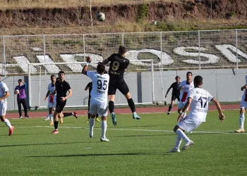 Anadolu Üniversitesi grubunda az atıp az gol yiyor