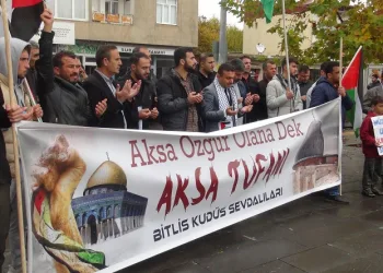 Ahlat’ta İsrail’in saldırıları protesto edildi